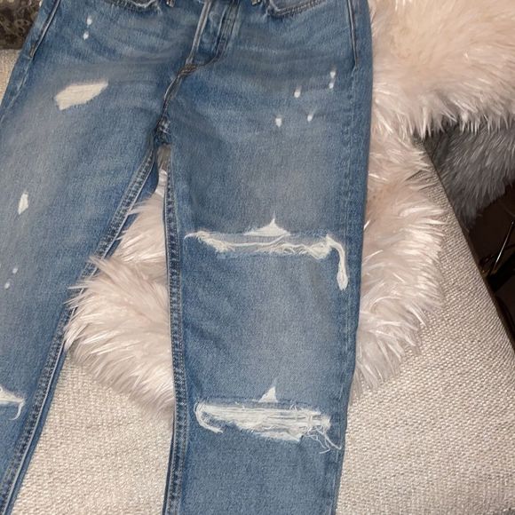 GRLFND KARONINA NWOT SIZE 27 HIGHRISE STRAIGHT DISTRESSED REVOLVE 228.00 - Picture 2 of 12